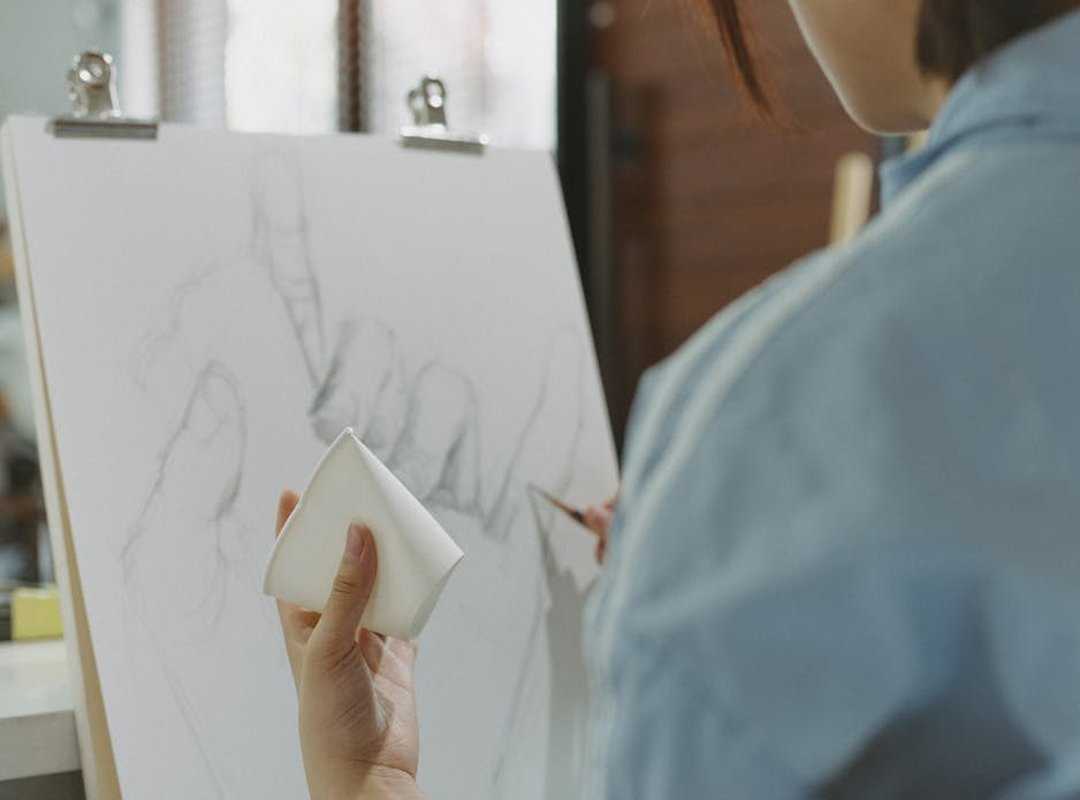minimalist art crafting